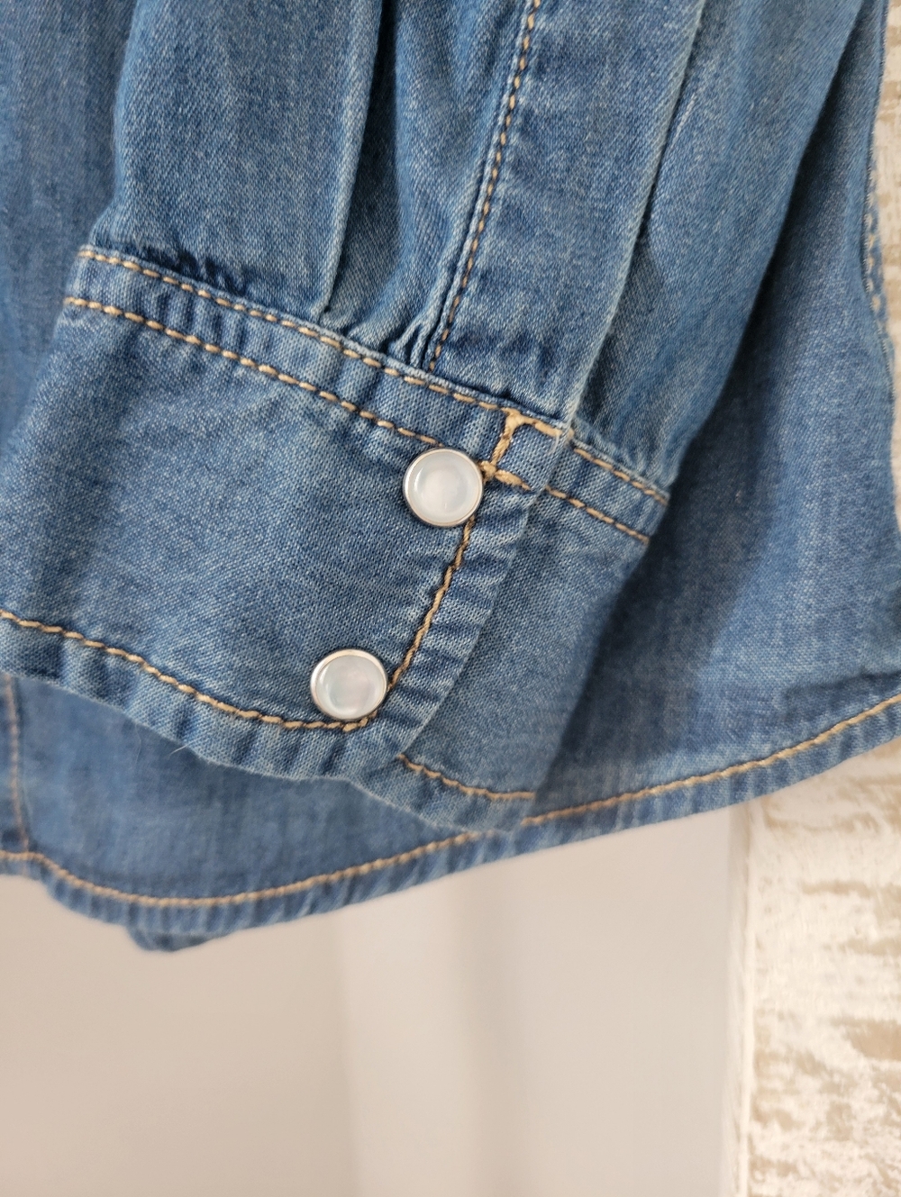 NWOT DR2 100% Cotton Denim Button Up Sz S - Picture 6 of 9